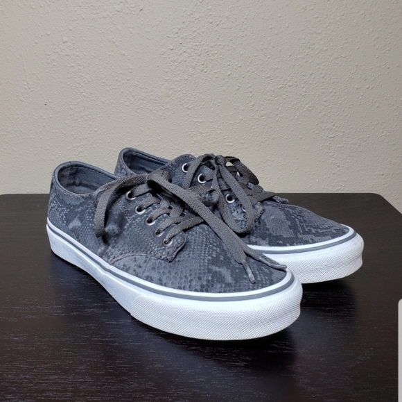 grey snake vans